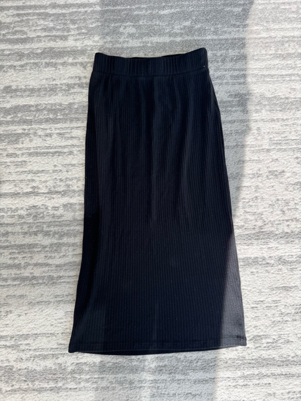 Aritzia Babaton Black Ribbed Midi Skirt XS